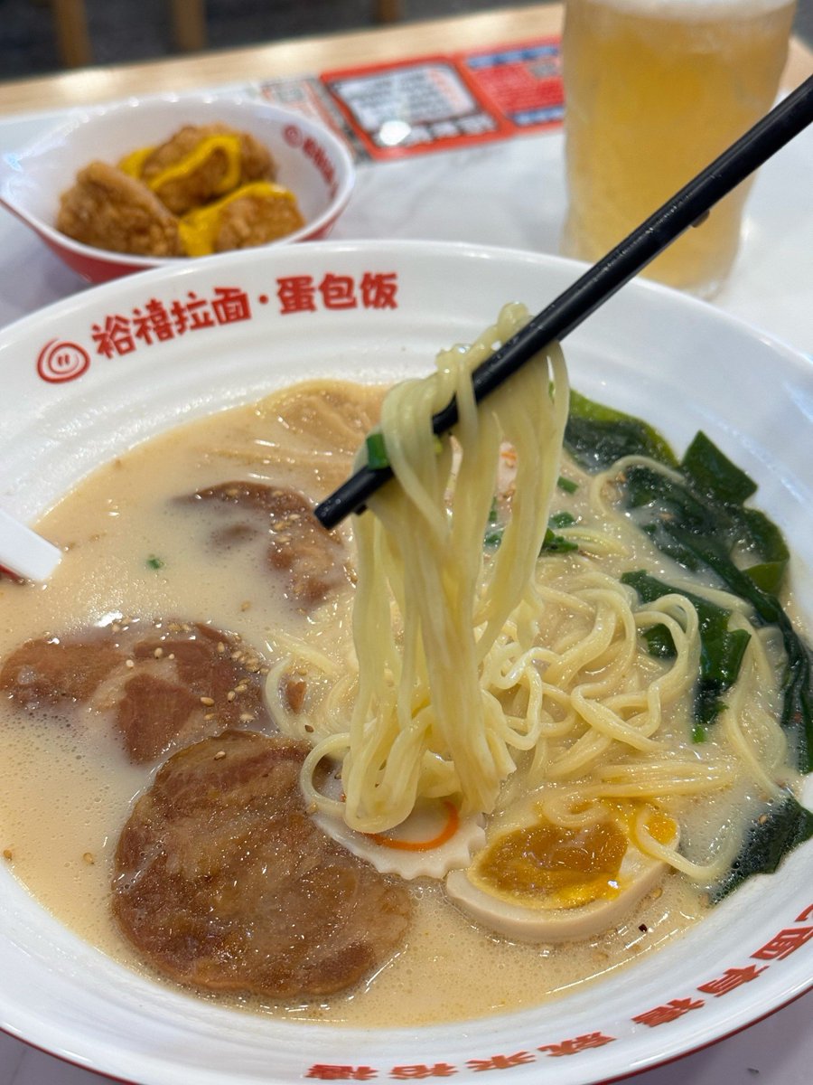 alexa byers tweet media