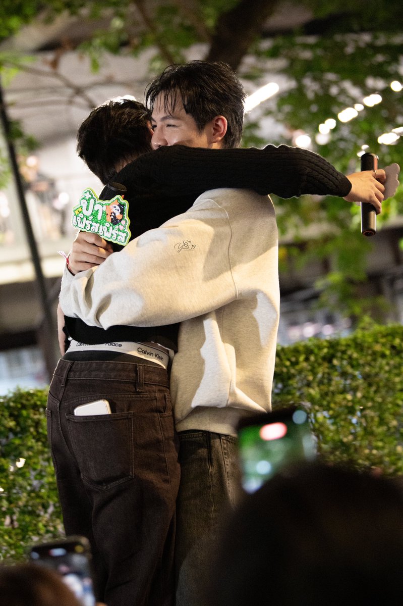 #GMMTVFANIVAL2026xFirstKhaotung

🏋🏻: i’ve never skipped [a content/moment] of this couple (REAL COUPLE). i like [them] very much, i secretly get happy [bcs of them] everyday 🙂‍↔️🫣

// p’dorn confirmed, firstkhaotung are real couple 🫪🫪