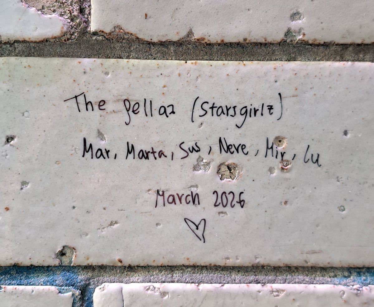 lu on tour★ tweet media