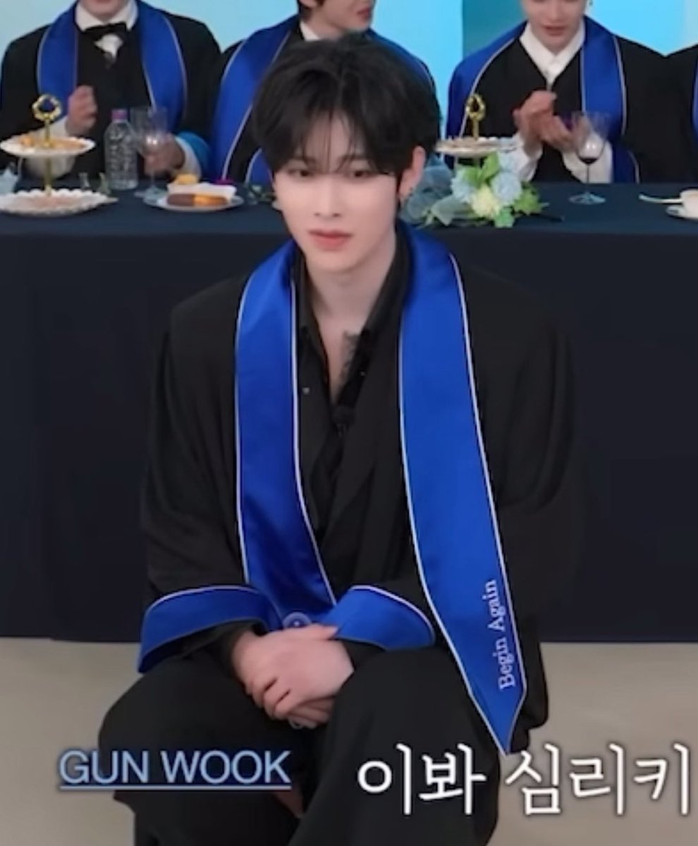 sara🐯 tweet media