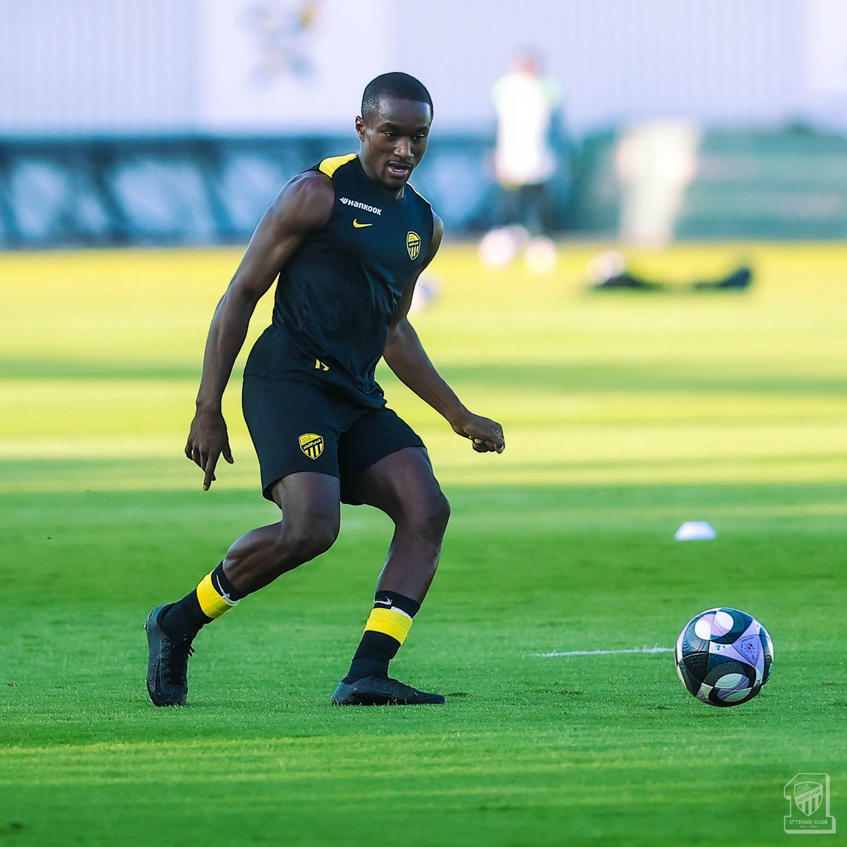 ittihad's tweet photo. النـمور عصر الأحـد 👏⚽️ https://t.co/ej5QqnuRKz