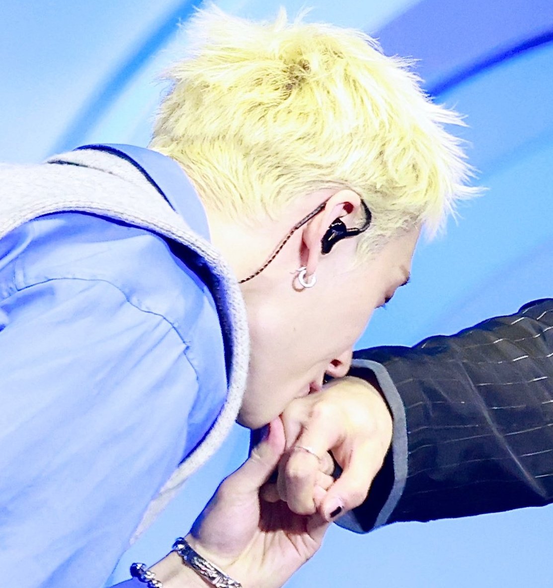 𝕽𝖊𝖓𝕰𝖘𝖈𝖆𝖕𝖊❀ ƊΘ 𐊴 ƖƬ ❀ tweet media