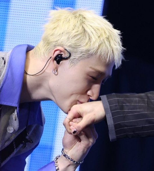 𝕽𝖊𝖓𝕰𝖘𝖈𝖆𝖕𝖊❀ ƊΘ 𐊴 ƖƬ ❀ tweet media