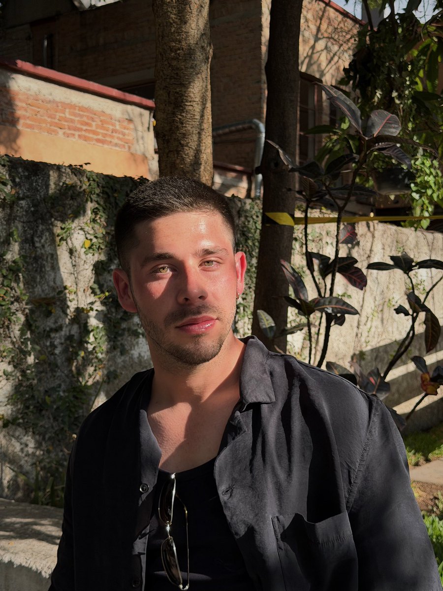 Ojitos de aceituna🫒 tweet media