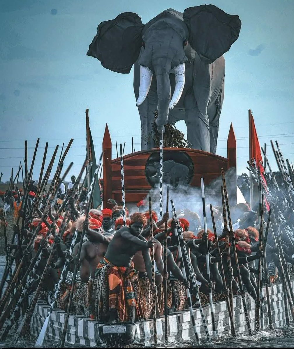 This is Zambia 🇿🇲 
The is heritage &amp; culture 🙌
Kuomboka ceremony 🚢 
📸 Andy Jr