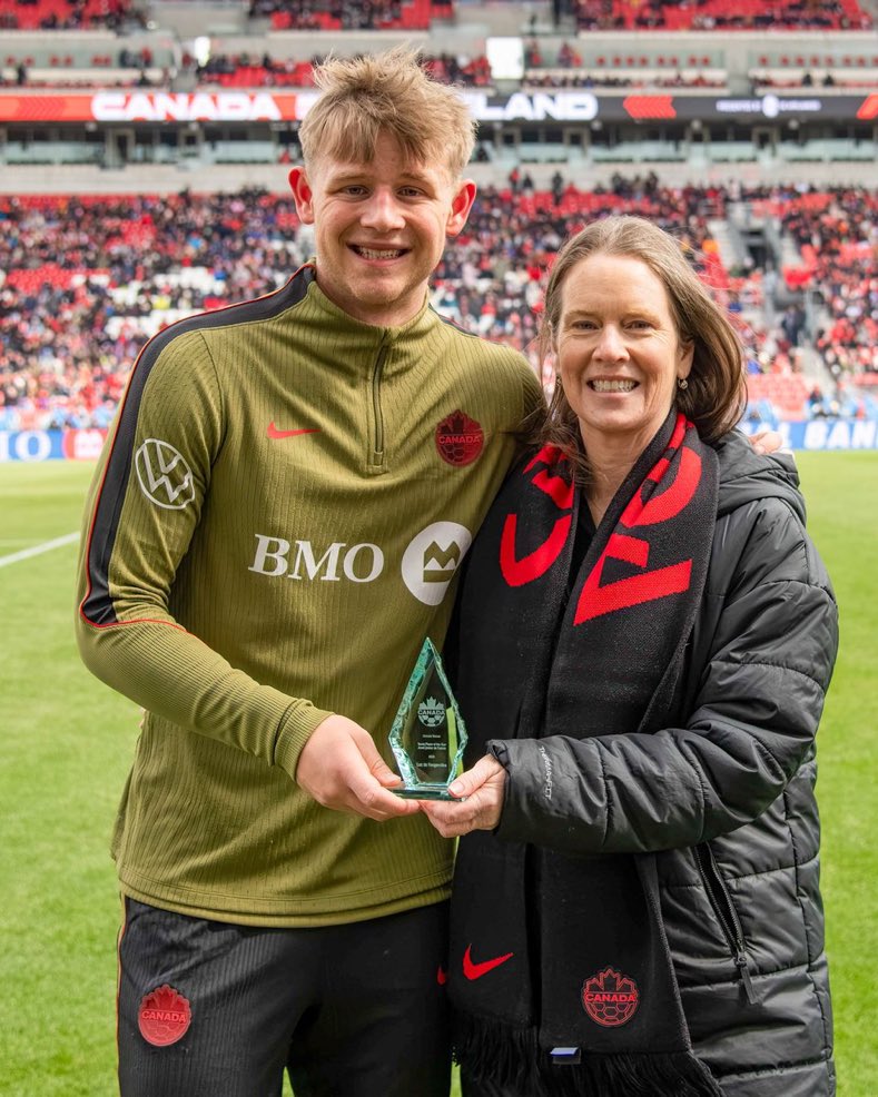 Fulham France 🇫🇷 tweet media