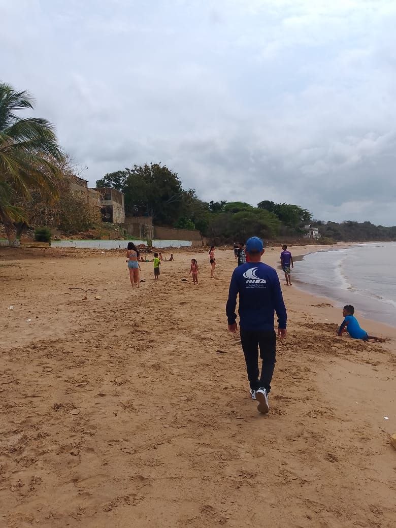 inea_venezuela's tweet photo. #INEA En la Capitanía de Puerto #LaVela en Falcón, se ejecuta despliegue multitudinario operacional de Bomberos Marinos, Policía Marítima y puntos de control en #Cumarebo #Adicora y #LaVelaDeCoro https://t.co/HR7bAWdrNI