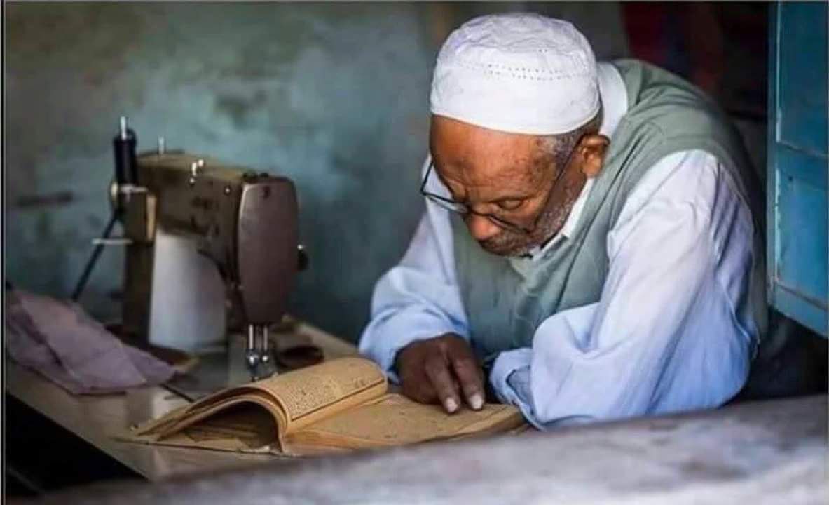 " فَاقْرَؤوا مَا تَيَسَّرَ مِنهُ "