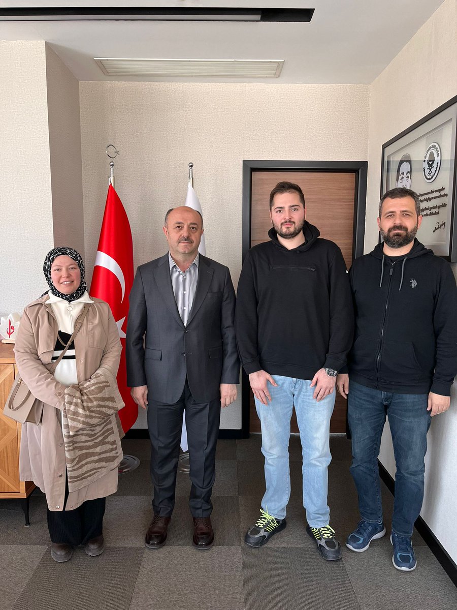 Mağduriyet değil, liyakat istiyoruz. 1611 öğretmen olarak meclisten gelecek müjdeli haberi bekliyoruz. Yolumuz okul, yönümüz adalet!

@profDrAGurcan <a href="/NazimMavis/">Dr. Nazım Maviş</a> <a href="/ozmehmetemin/">Mehmet Emin Öz</a> <a href="/ozturkercn/">ERCAN ÖZTÜRK 🇹🇷</a>

#MülakataTBMMdeÇözüm