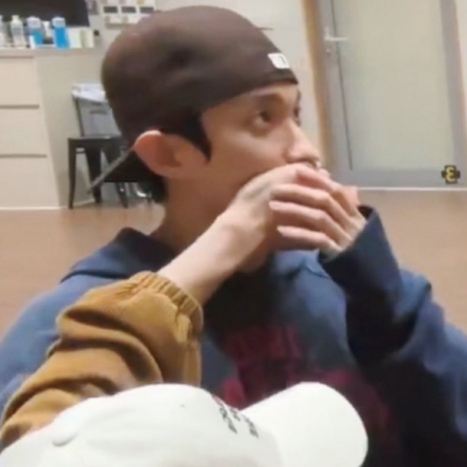 ૮ 아 지 ა tweet media