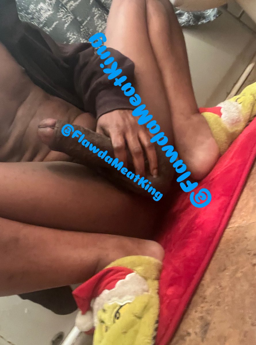SirFlawda's tweet photo. Pretty uncut Dick #SweetDickSunday https://t.co/F8edPCSbVq