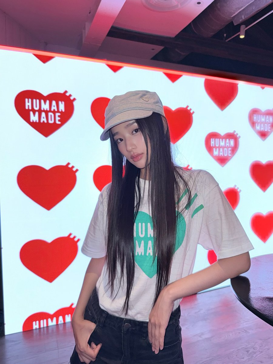 winnie_na_rak's tweet photo. 🌻@tontawan_t ig post #intuyou #tontawan_t #tontawan #sanrio #humanmade #humanmadeth #HumanMadeBangkok https://t.co/M6oX5n9Bhu