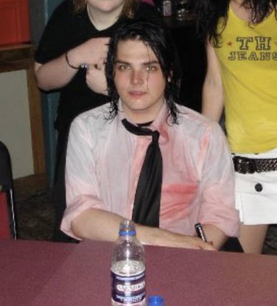 michael (chainsaw) tweet media