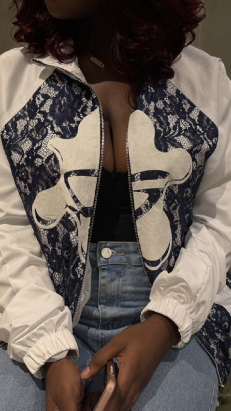 Aloyinlepon tweet media