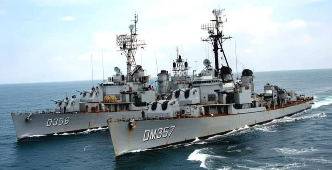 hellsailors10 tweet media