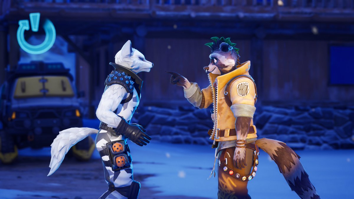 AFoxInABox112 tweet media