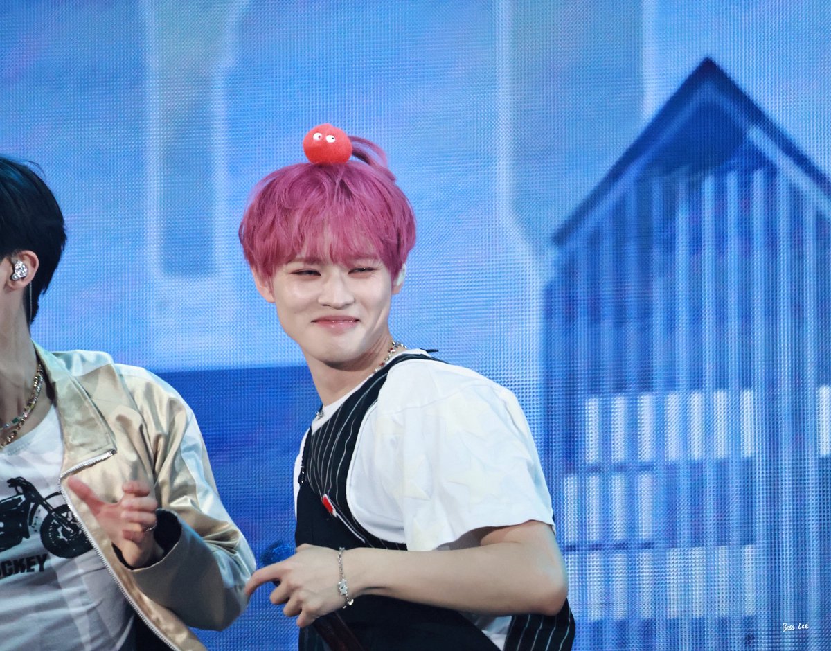 Boss Lee tweet media