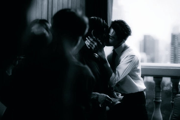 Samo_writes tweet media