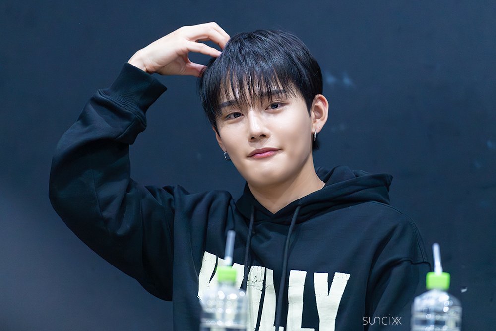 코작뿜뿜 tweet media