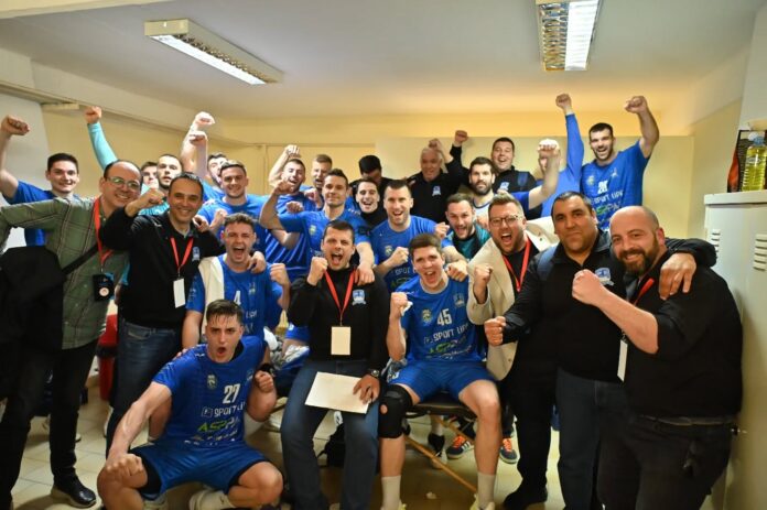 Macedonian handball team GRK Ohrid is one step closer to writing a new golden page in its history. In the first match of the quarterfinals of the EHF European Cup, the team played a flawless match in Piraeus and won over Greek giant Olympiacos with a convincing result of 31-26.