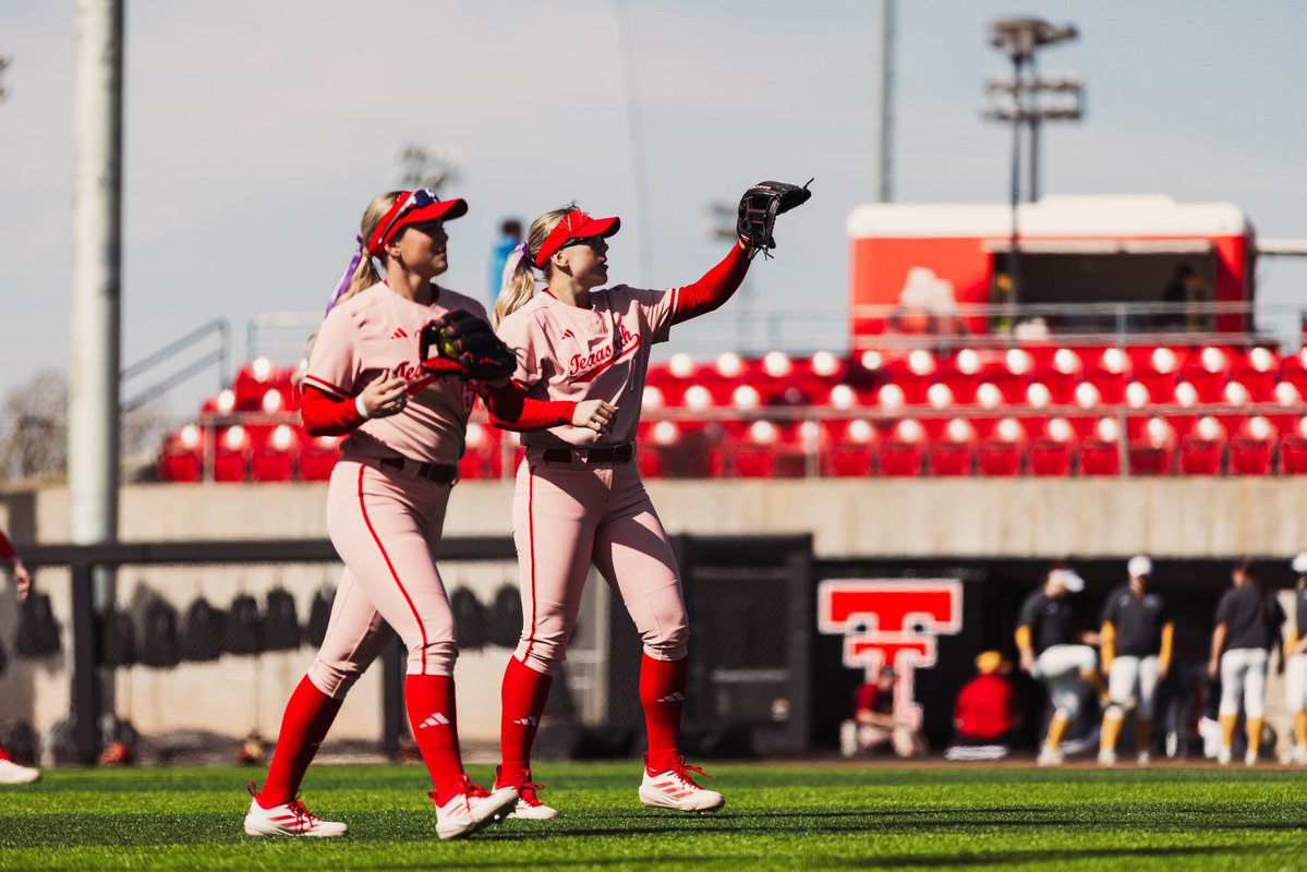 NCAA Softball tweet media