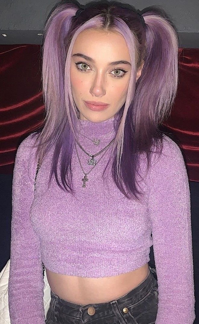 𝒶rtemisia tweet media