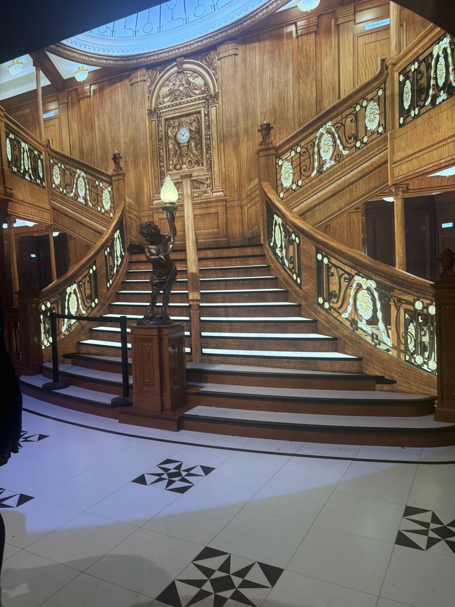 PrinzessinPummeluff tweet media