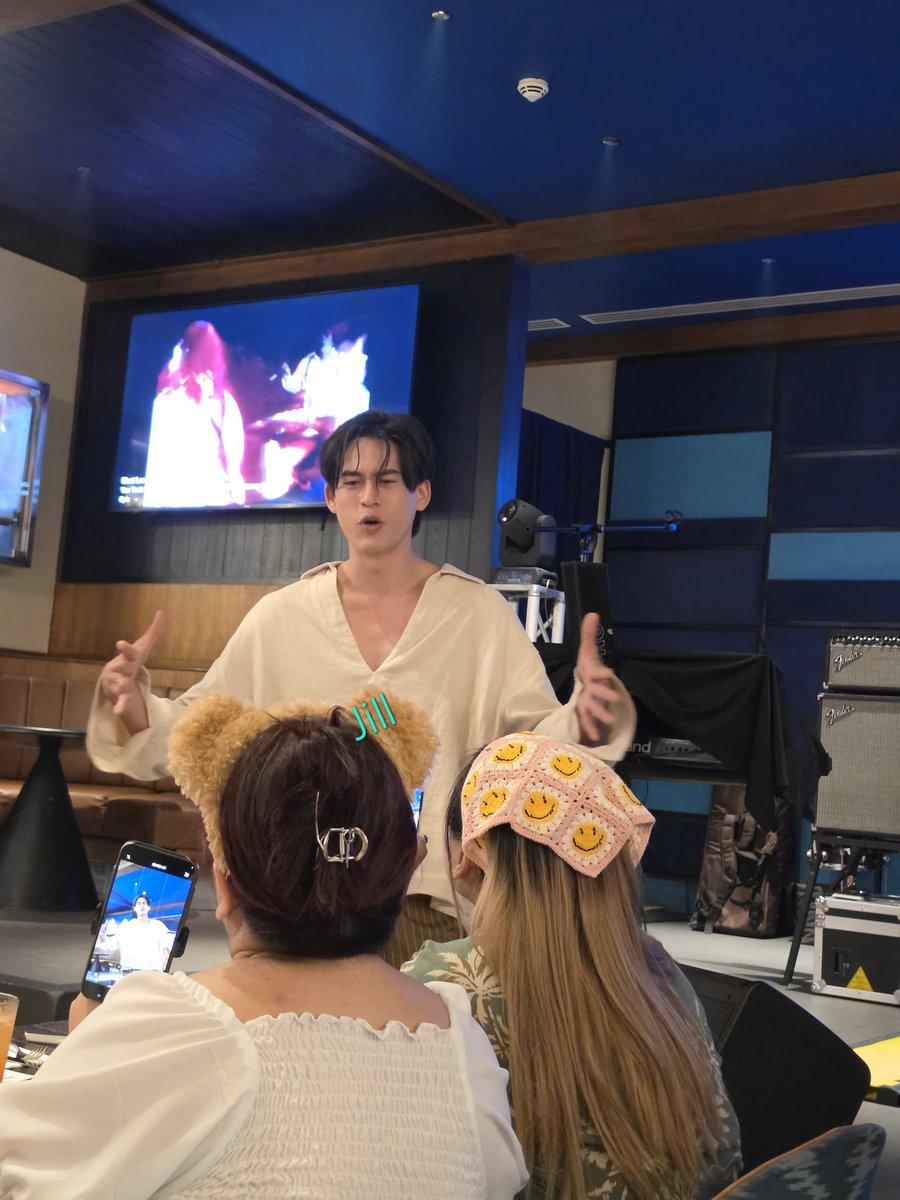 fayi 🐈⬛ tweet media