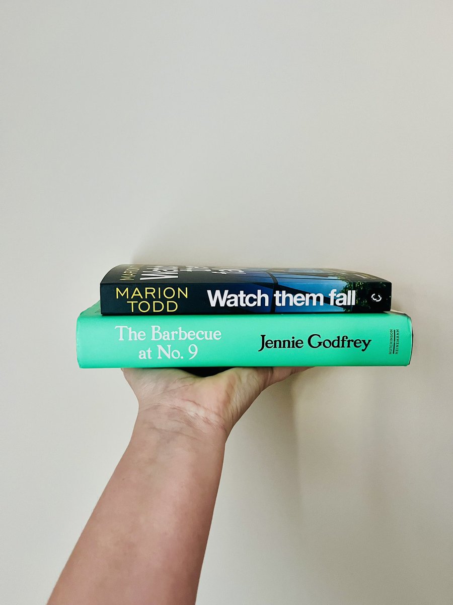 Dippy Books tweet media