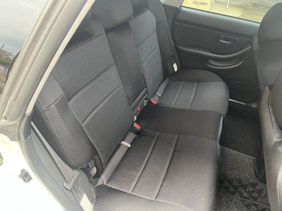 Ryoga72gdb's tweet photo. スバル　レガシーツーリングワゴン
ツインターボ　GT-B E-tune 後期

即決45万！現車確認お願いします。
#車売ります #うります https://t.co/cDdnkY4sG4