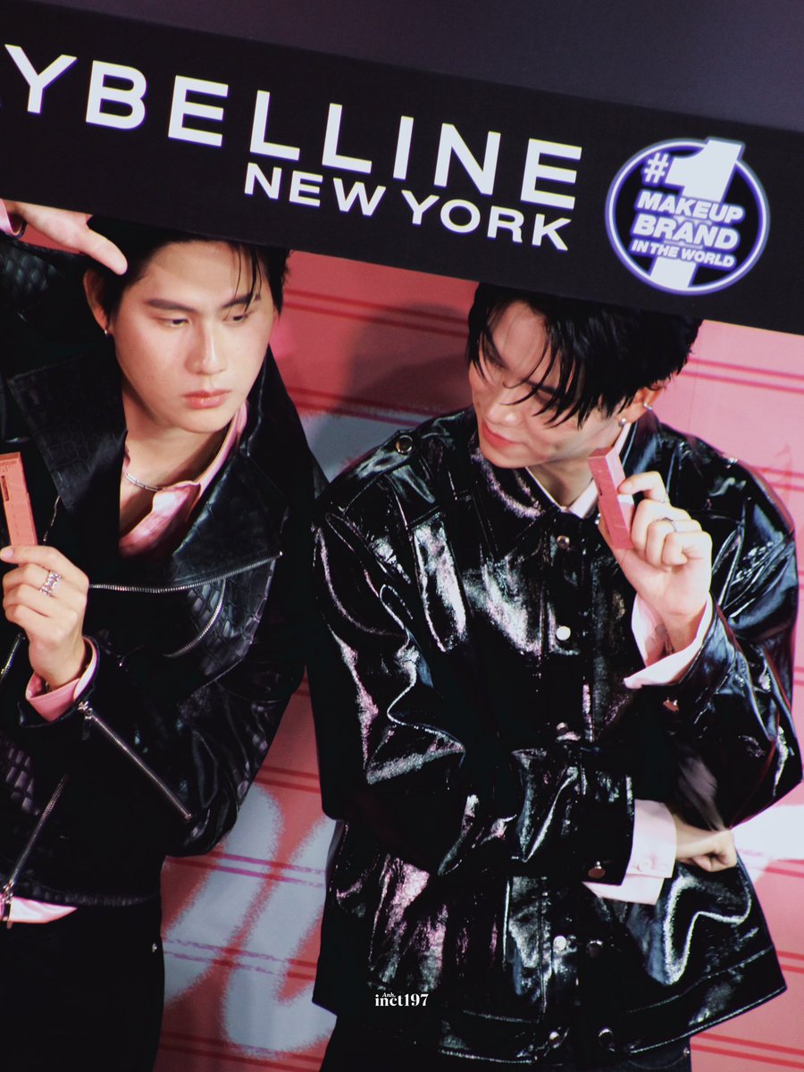 inctgraphy's tweet photo. 𝘛𝘩𝘢𝘯𝘬 𝘺𝘰𝘶 𝘧𝘰𝘳 𝘣𝘦𝘪𝘯𝘨 𝘞𝘪𝘯𝘯𝘺𝘚𝘢𝘵𝘢𝘯𝘨. 𝘐𝘧 𝘺𝘰𝘶𝘳 𝘱𝘢𝘵𝘩𝘴 𝘦𝘷𝘦𝘳 𝘤𝘳𝘰𝘴𝘴 𝘢𝘨𝘢𝘪𝘯, 𝘱𝘭𝘦𝘢𝘴𝘦 𝘴𝘮𝘪𝘭𝘦 𝘢𝘵 𝘦𝘢𝘤𝘩 𝘰𝘵𝘩𝘦𝘳 𝘸𝘩𝘢𝘵 𝘺𝘰𝘶 𝘩𝘢𝘥 𝘸𝘪𝘭𝘭 𝘢𝘭𝘸𝘢𝘺𝘴 𝘢𝘤𝘩𝘦 𝘪𝘯 𝘰𝘶𝘳 𝘩𝘦𝘢𝘳𝘵𝘴.
.
#winynny #satangks https://t.co/FrWBYg2bWt