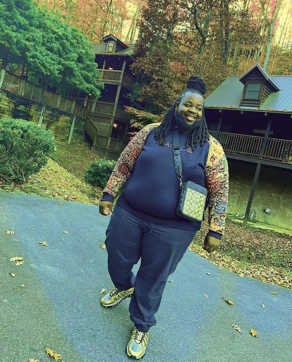 ريفز🇸🇴 tweet media