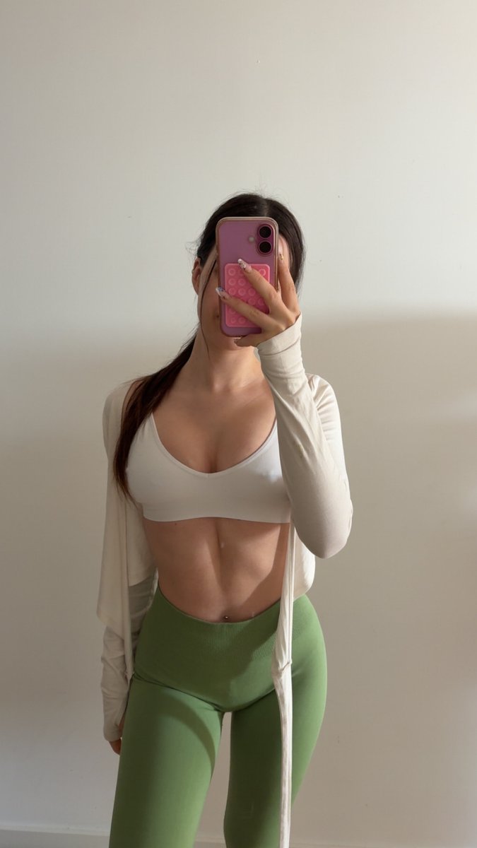 Lola ♡ tweet media