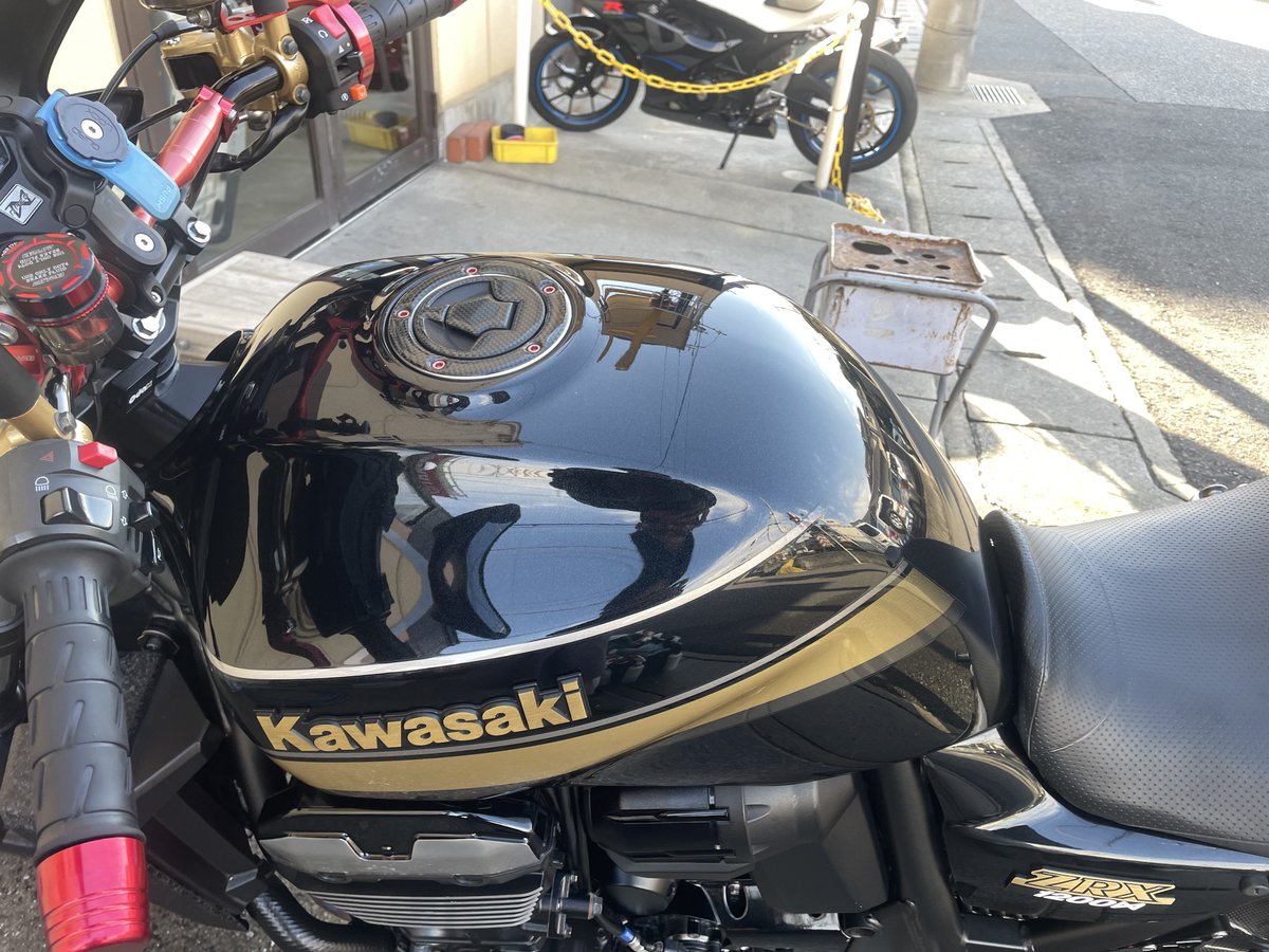 WG_VVERV's tweet photo. こんばんは、ZRX1200ダエグの洗車させていただきました。

スベスベ🙂

#バイク洗車 https://t.co/SxWzXJmIR5