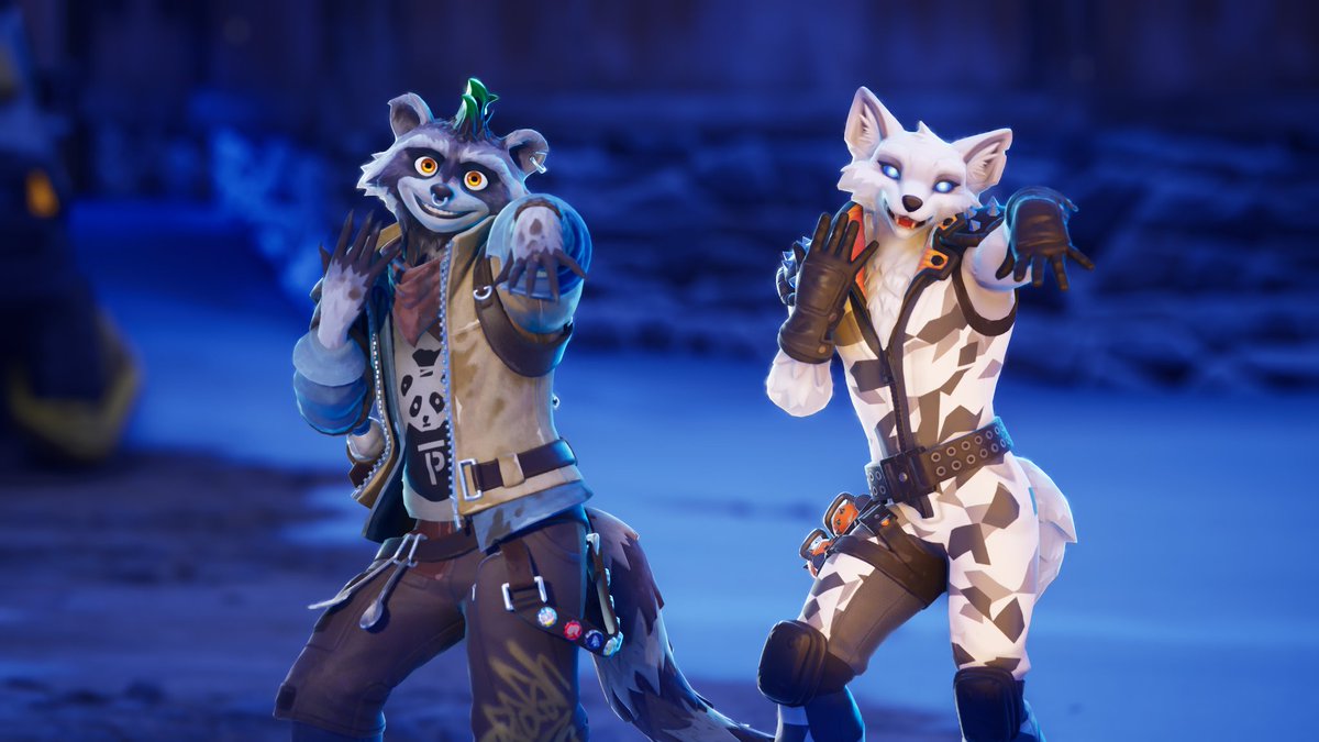 AFoxInABox112 tweet media