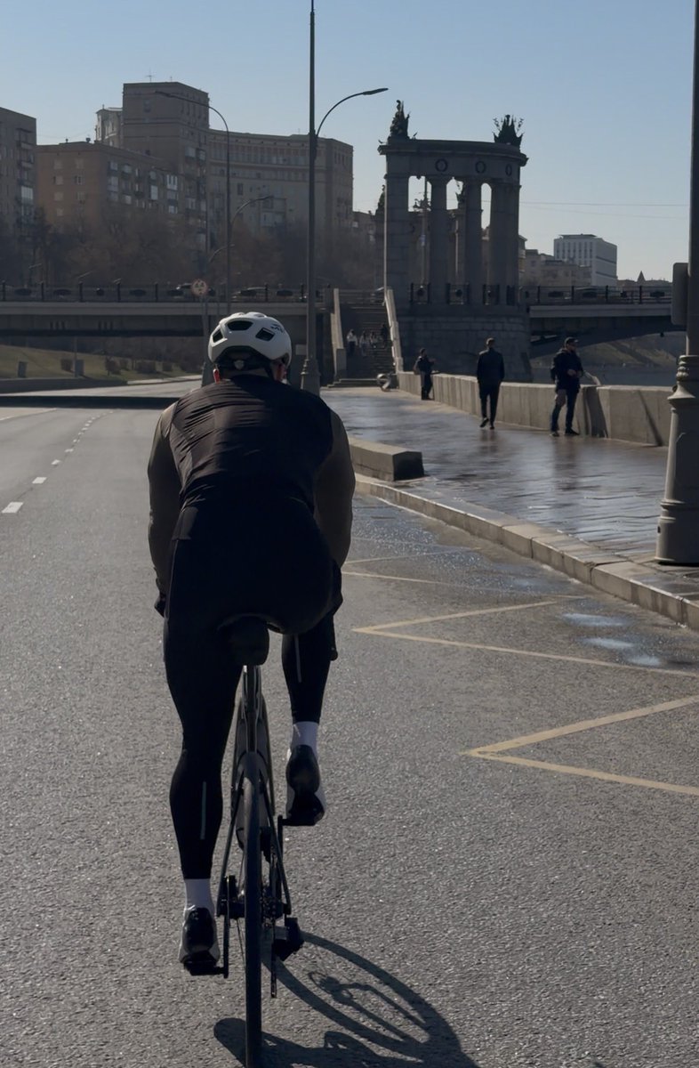 хелга tweet media