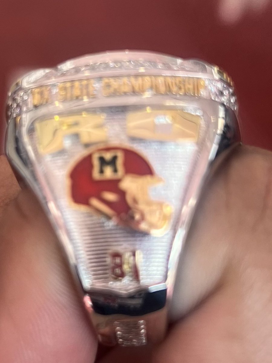 CairoLiley1's tweet photo. Champions are made when no one is watching, focusing on overcoming adversity and placing the team above self-interest to achieve ultimate victory!

Initium Sapientiae Timor Domini GOD FAMILY ST. MARYS @OLSMFootball @statechampsmich @smsbacademy 
 @coachdixon_OLSM @CoachJGonz @AllenTrieu @SWiltfong_ @adamgorney @Rivals @samspiegs @TheD_Zone @Sportsinthed_ @MIexposure #backtoback @PrepRedzoneMI @CoachBlackwell_ @MarcSutherland_  #statechamps #mhsaa #highschoolfootball  #Maxpreps