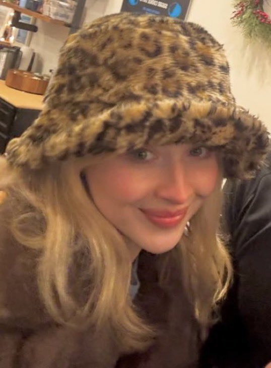 sthef 🪩 saw brina! tweet media