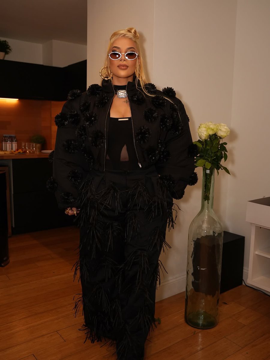 IVY QUEEN SOLDIERS tweet media