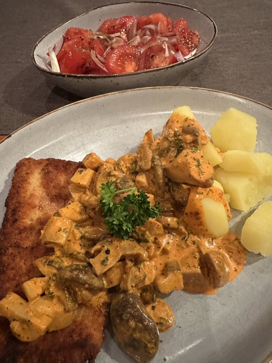 hedyundolaf tweet media