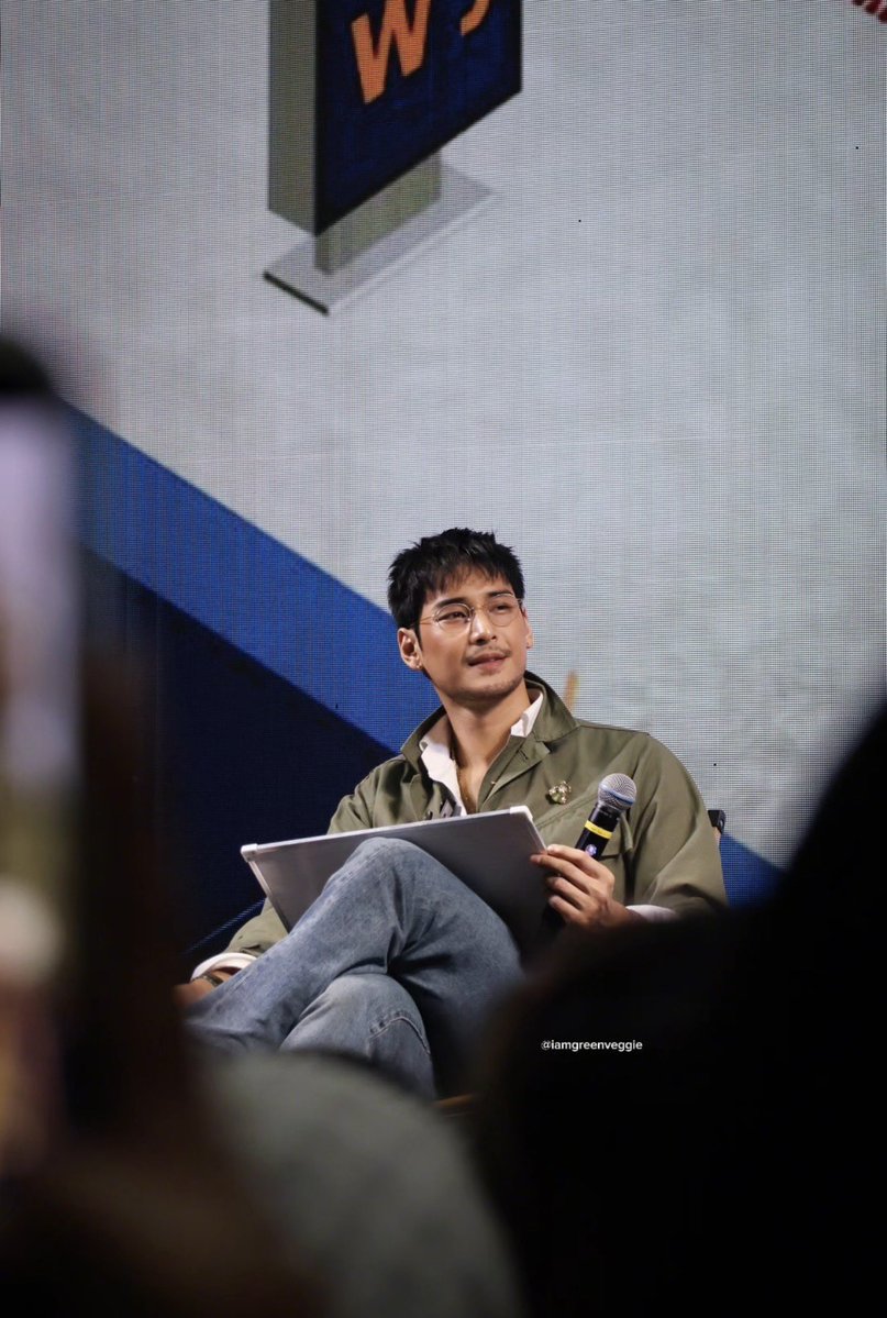 iamveggie tweet media