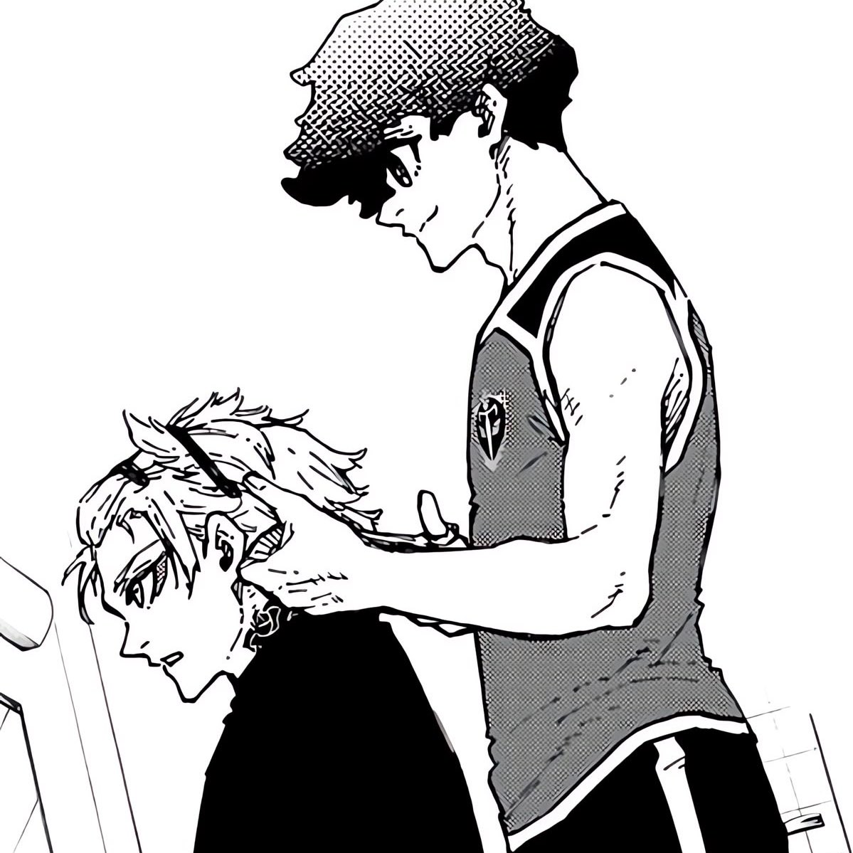 gio 🪼 #teamkaiser;Jake Sully defender tweet media