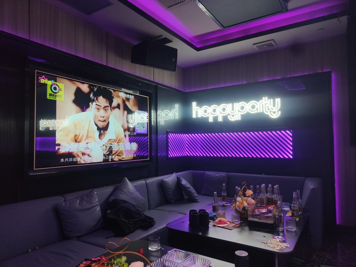 leogetbusy tweet media