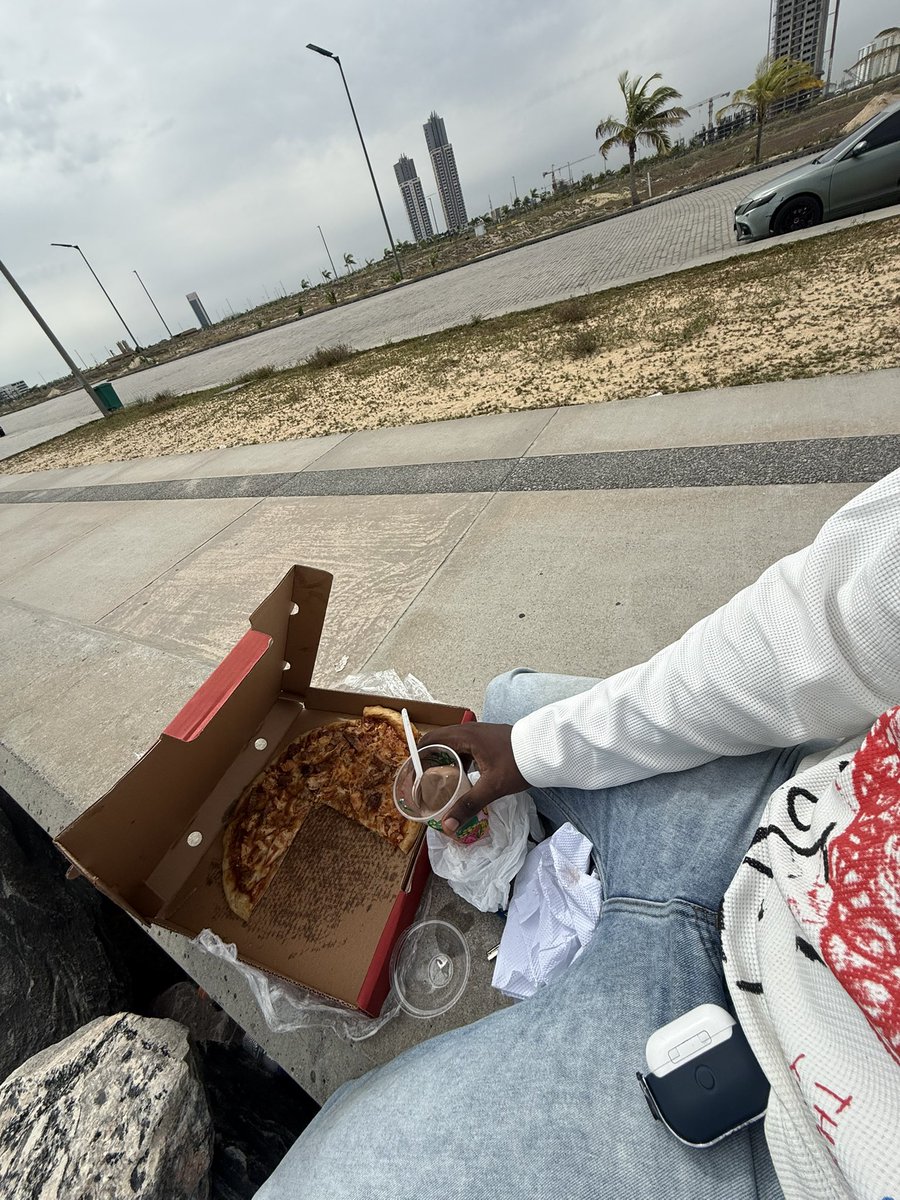 ️️️️ashley⛽️ tweet media