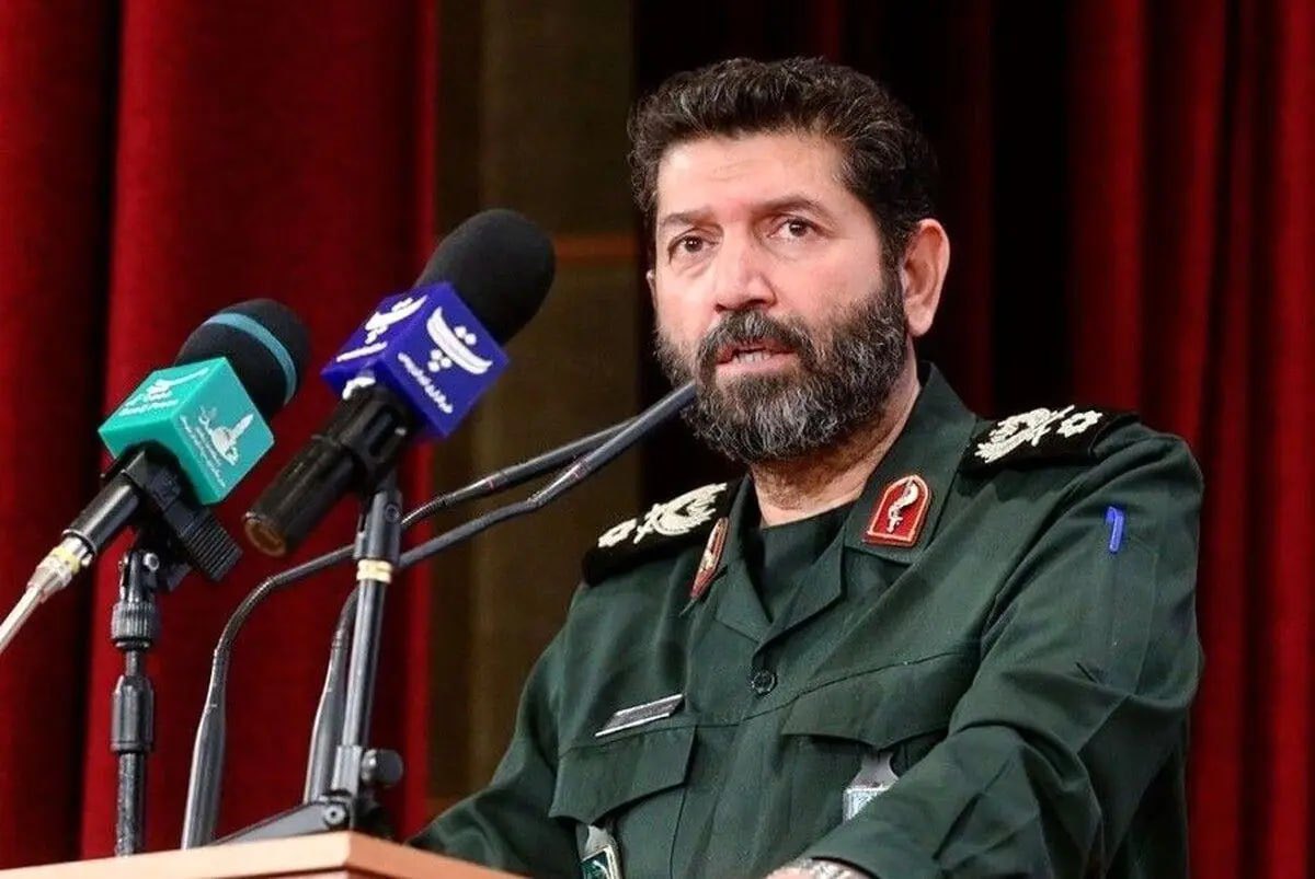 فيلق «محمد رسول الله» التابع للحرس الثوري، والمعروف أيضًا باسم «فيلق طهران الكبرى»، يقوده اللواء حسن حسن زاده. يتولى هذا الفيلق مسؤولية قيادة العمليات البرية داخل طهران، إلى جانب مهام حساسة تشمل منع الاختراقات الاستخباراتية والتجسس، وقمع الاحتجاجات في العاصمة، حيث تخضع له جميع