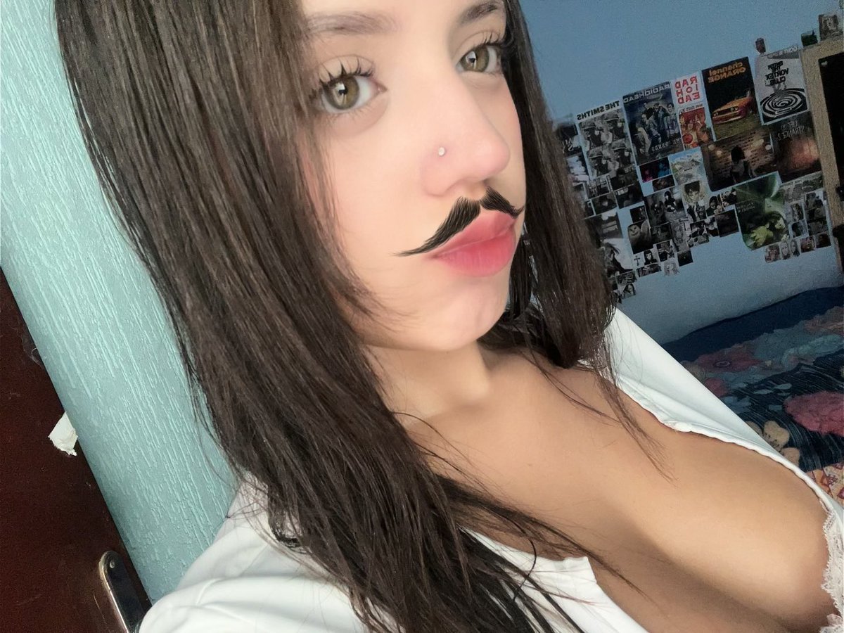 caroline tweet media