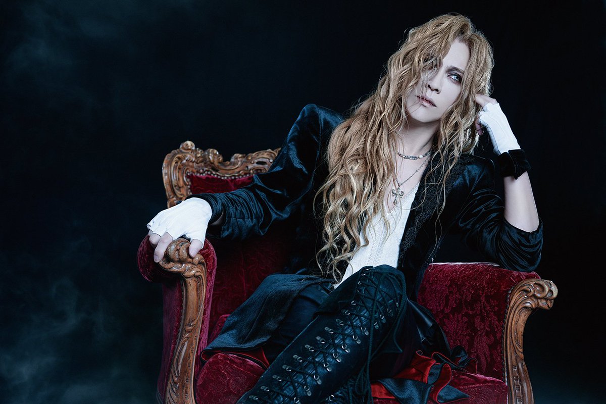 Electric Bloom Webzine tweet media