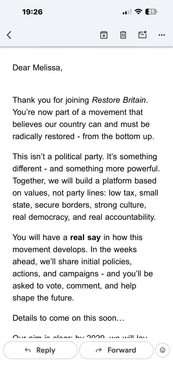 Lady Featherdown 💅🪶 tweet media