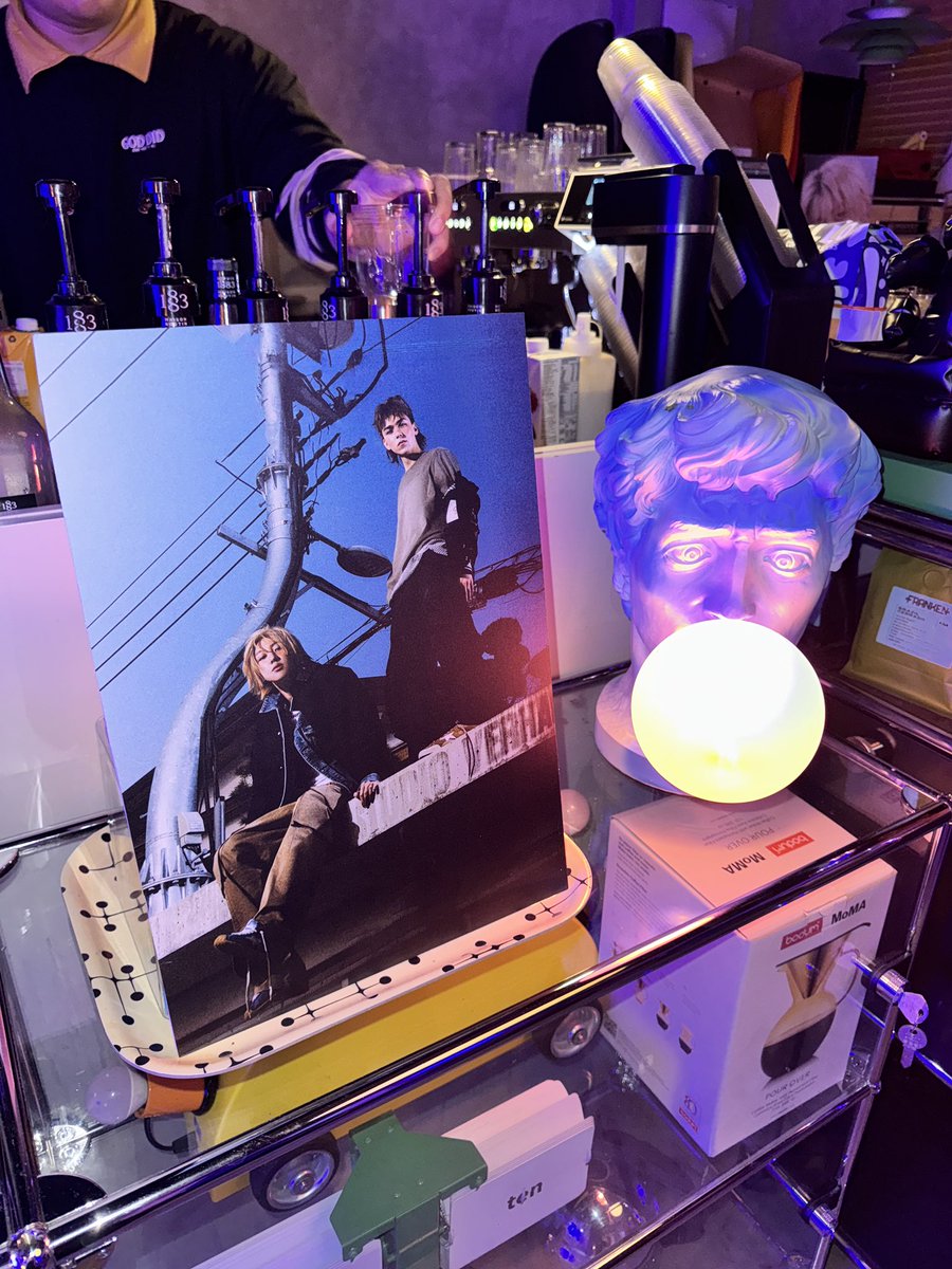 chin ✨ tweet media