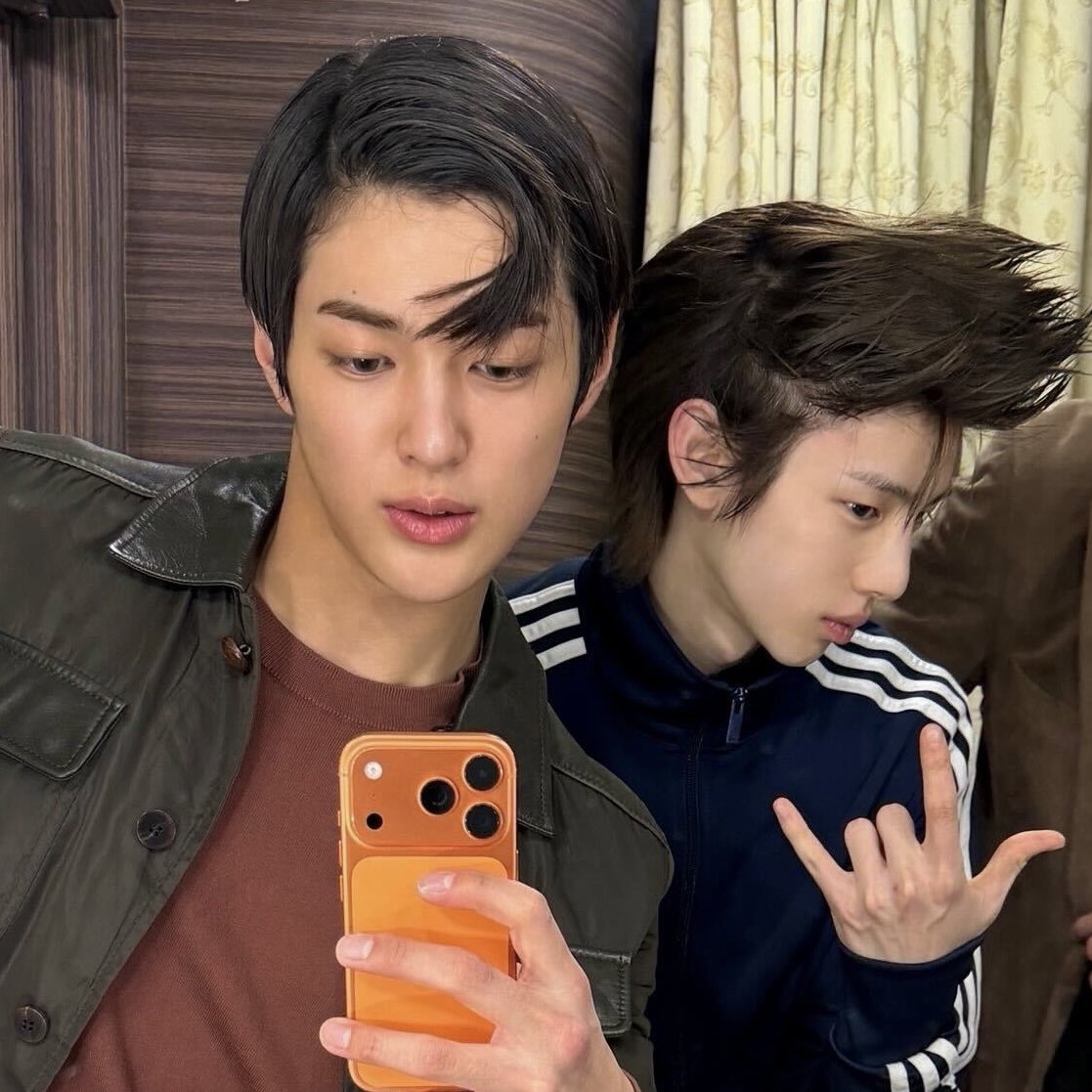 mizu ✩ tweet media